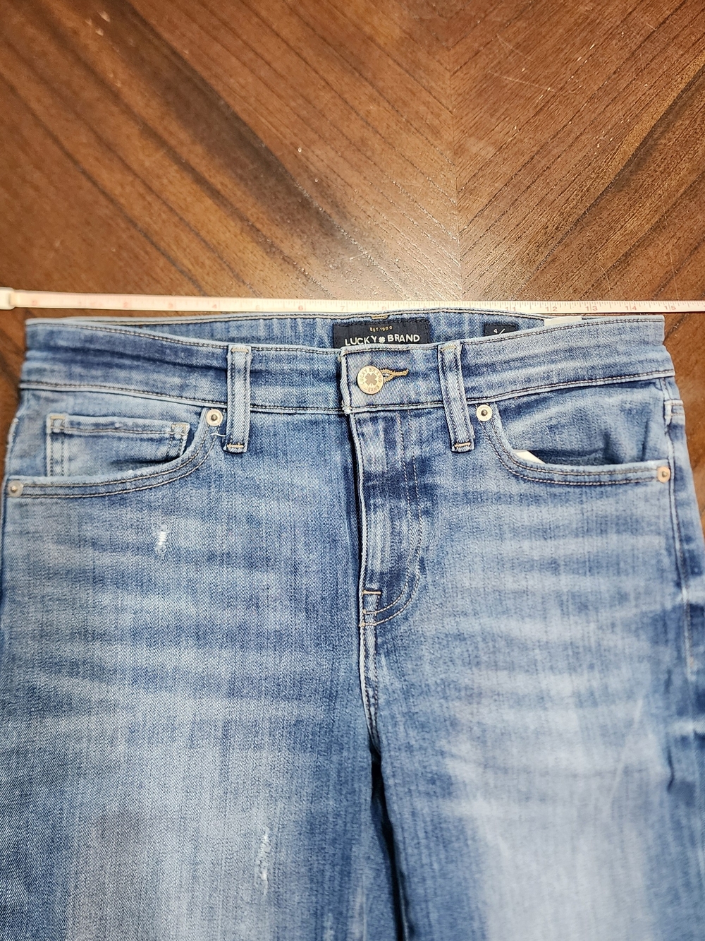 Lucky Brand Women's Ankle Jeans in Light Blue Wash